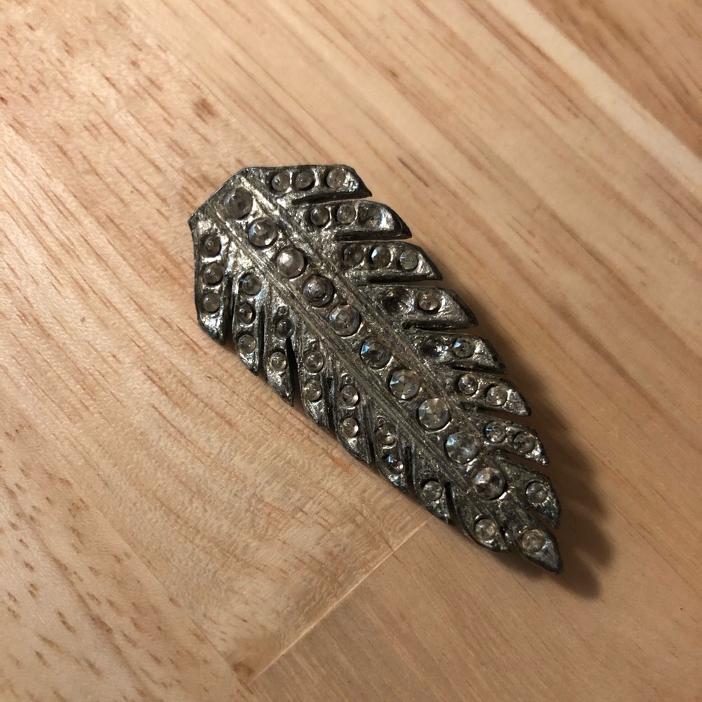 Vintage Feather Brooch